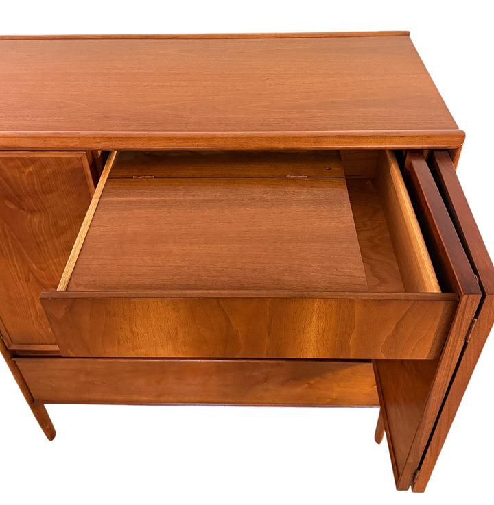 Mid-century Modern Walnut Dresser by Drexel Furniture  image 6