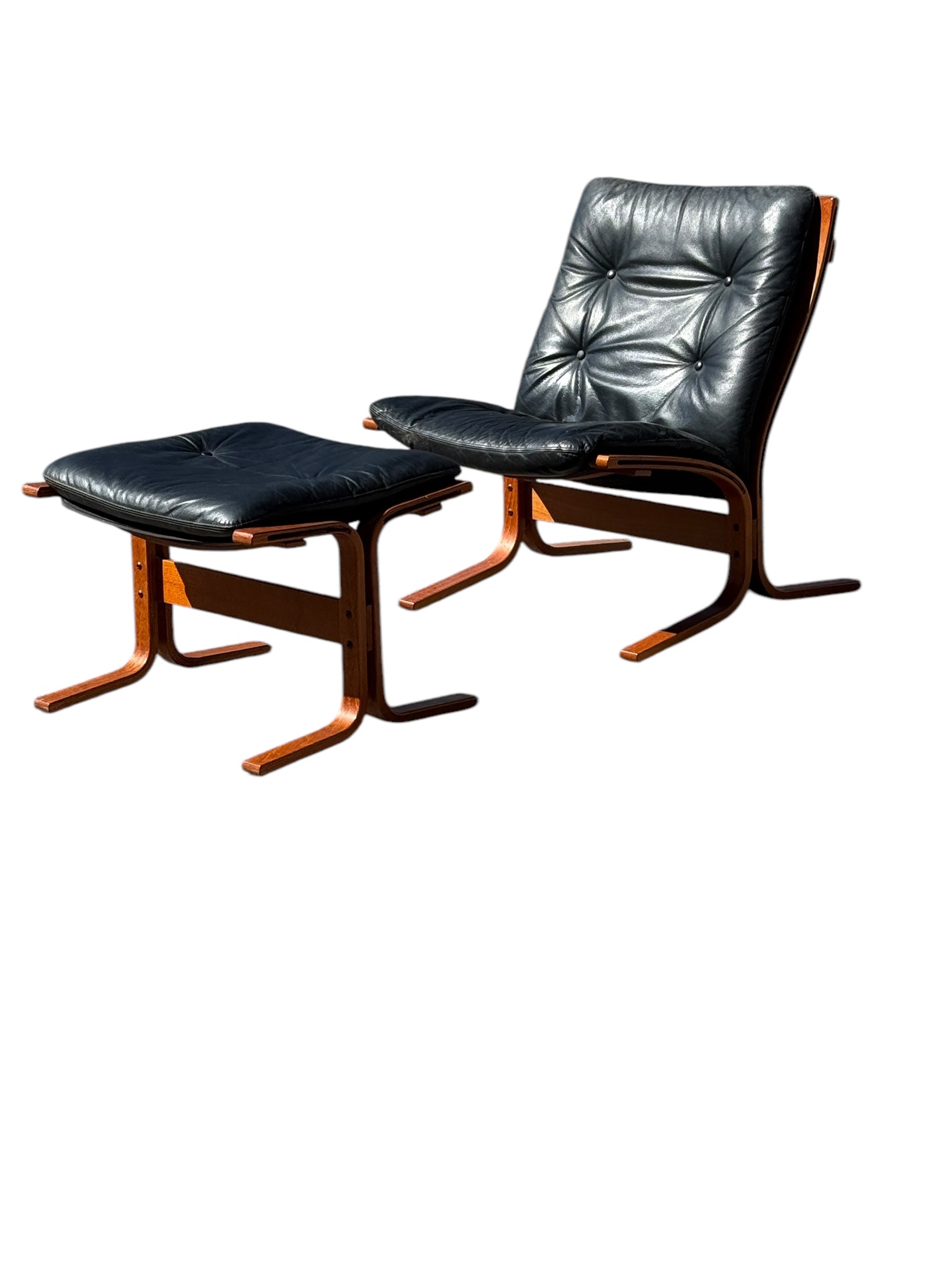 Mid-Century “Siesta” Lounge Chair and Ottoman by Ingmar Relling for Ekornes image 7