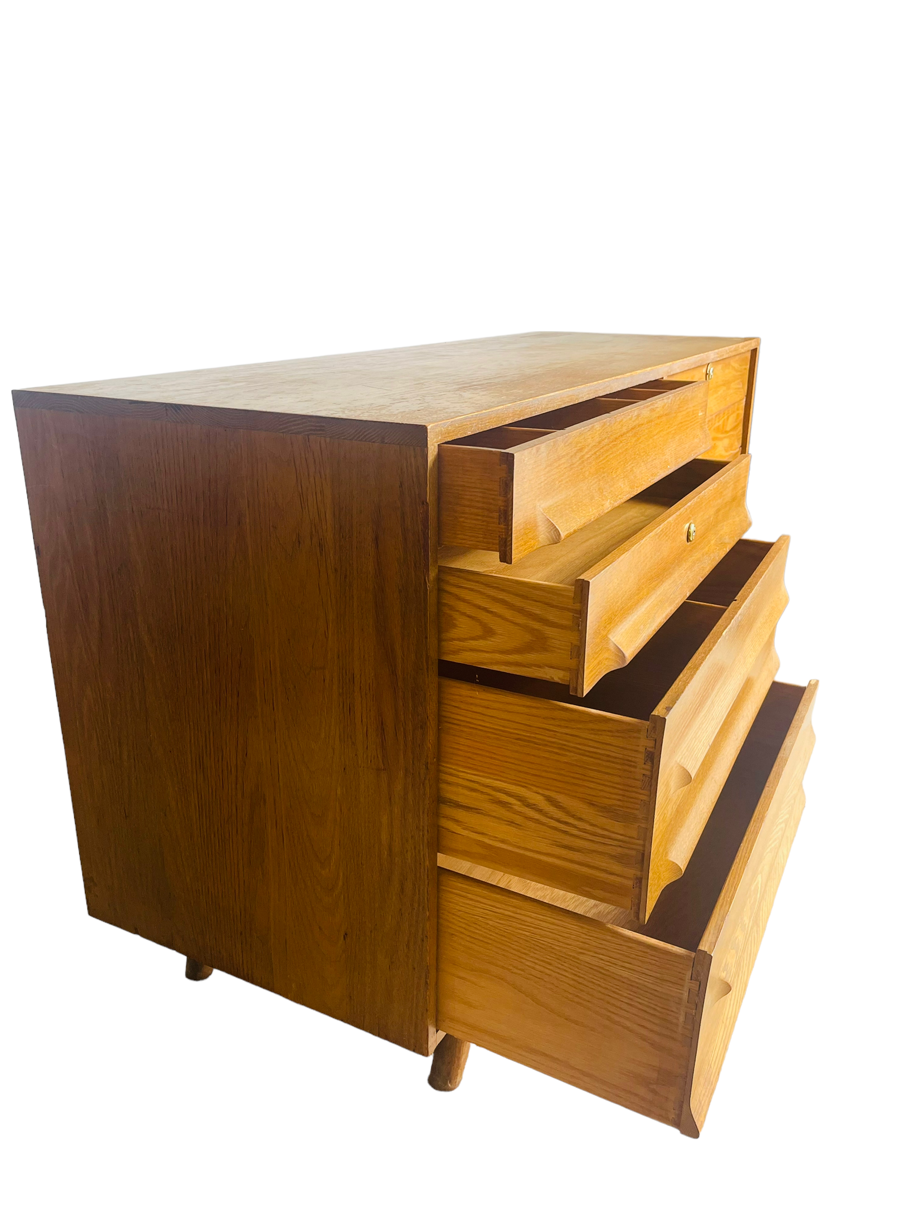 American Modern Cerused Oak Eight Drawer Dresser, Circa 1950s image 3