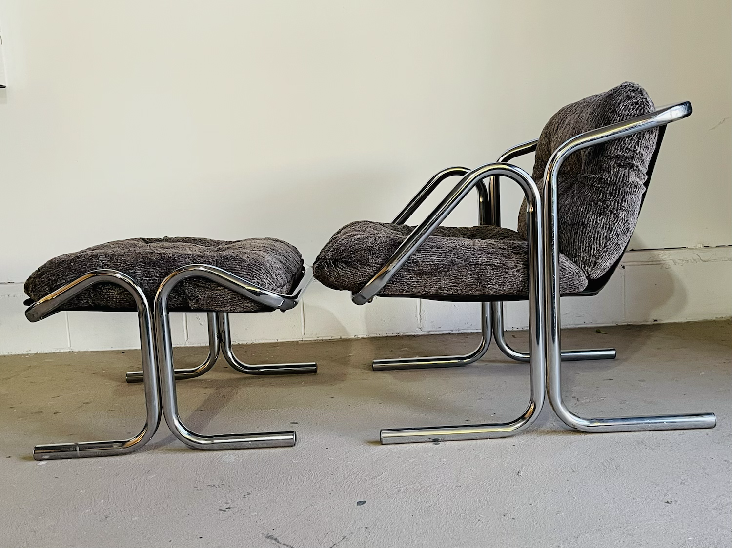 Mid-Century Modern Chrome Lounge Chair & Ottoman by Jerry Johnson for Landes image 2