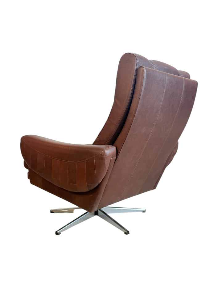 1960s Scandinavian Brown Leather Swivel Lounge Chair image 4