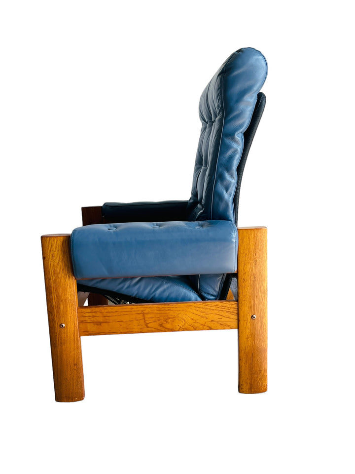 Vintage Teak Ekornes Blue Leather Lounge Chair  image 9