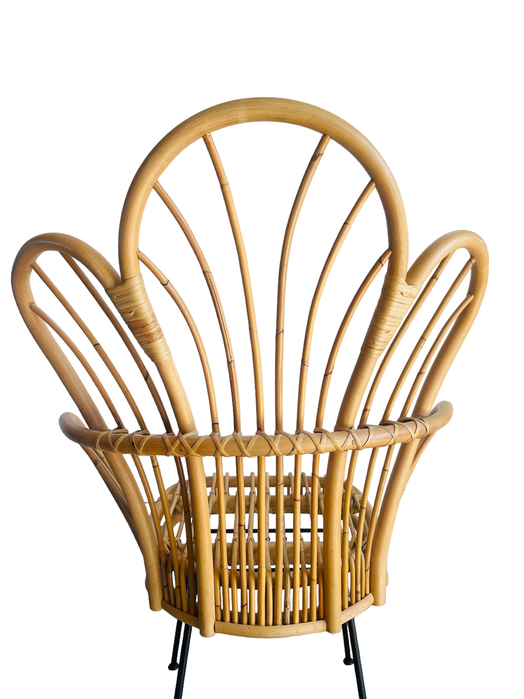 Rattan Lounge Chair & Ottoman image 4