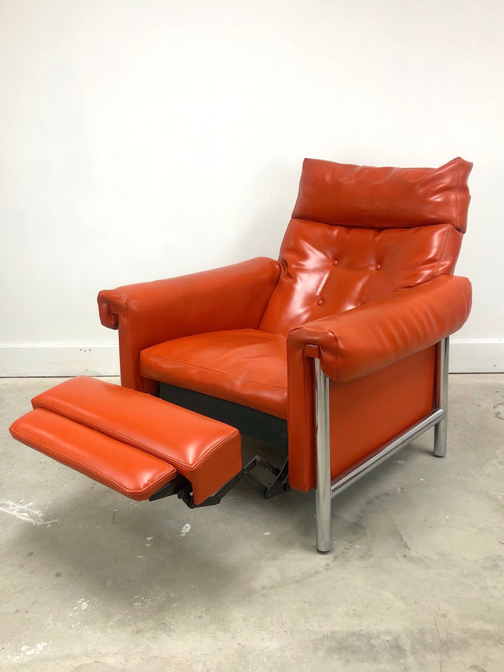 Mid-Century Modern Recliner Lounge Chair On Chrome Frame image 1