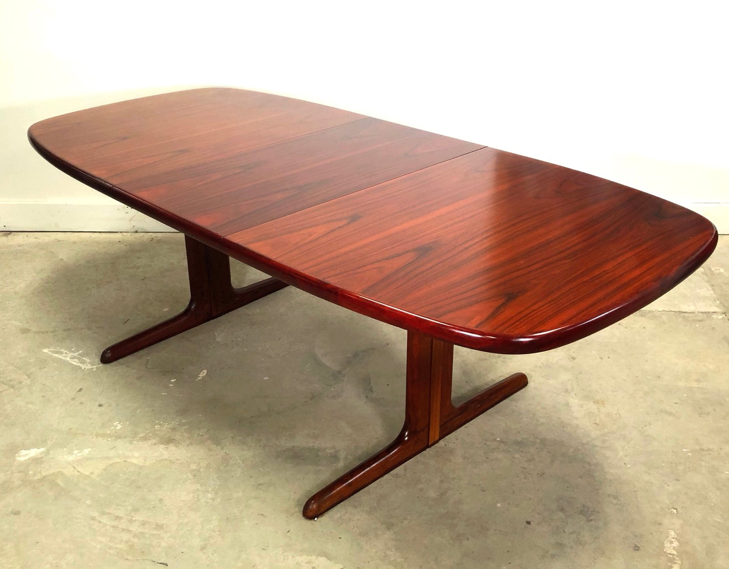 Mid-Century Danish Modern Rosewood Dining Table image 6