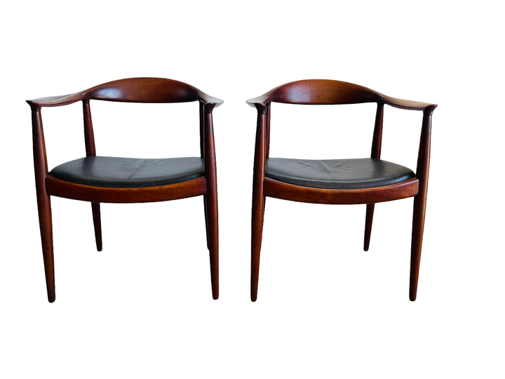 Hans J. Wegner 'The Chair' JH503 for Johannes Hansen image 0