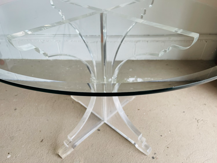 Mid-Century Modern Round Lucite Dining Table image 7