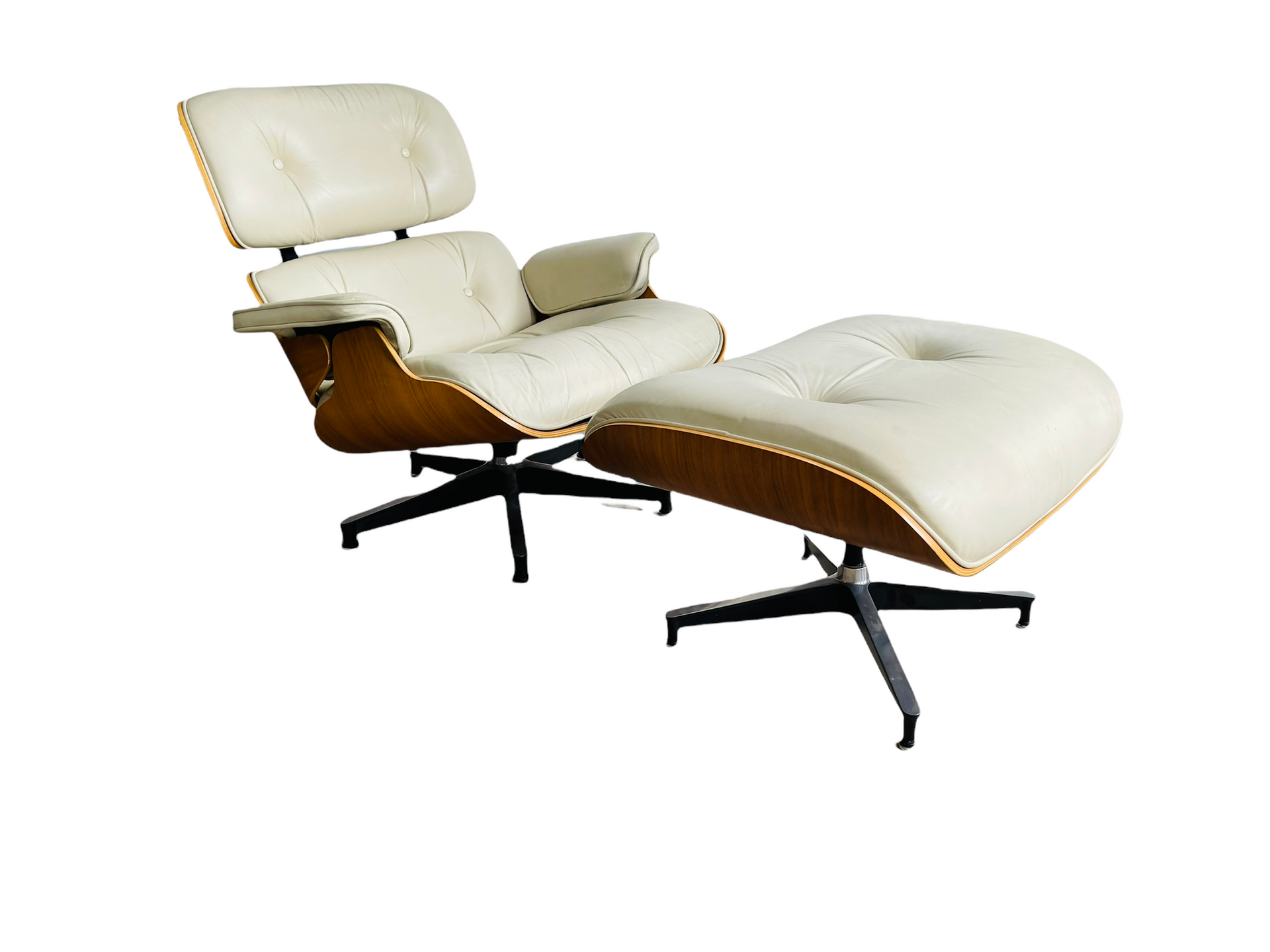 Herman Miller Eames Lounge Chair & Ottoman  image 0