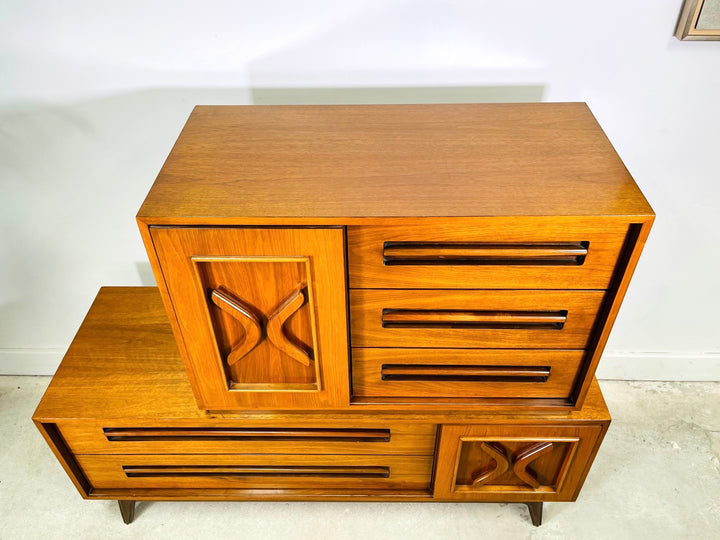 Mid-Century Modern Highboy Dresser by Young Furniture MFG.  image 5