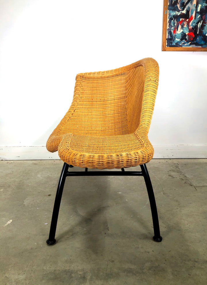 Sculptural Mid-Century Modern Wicker Chaise Lounge After Eames La Chaise image 3