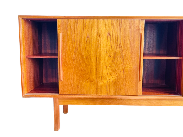Mid-Century Modern Teak Credenza  image 5