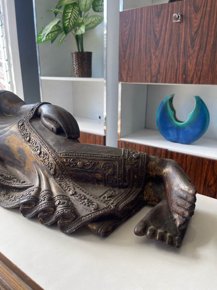 Vintage Serenity: Reclining Buddha Sculpture with Intricate Detailing image 2