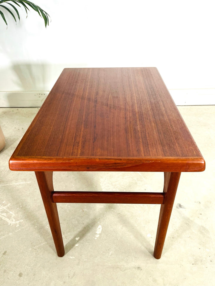 Mid-Century Danish Modern Teak Side Table by NIELS BACH 1960s image 4