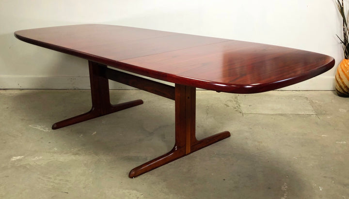 Mid-Century Danish Modern Rosewood Dining Table image 3