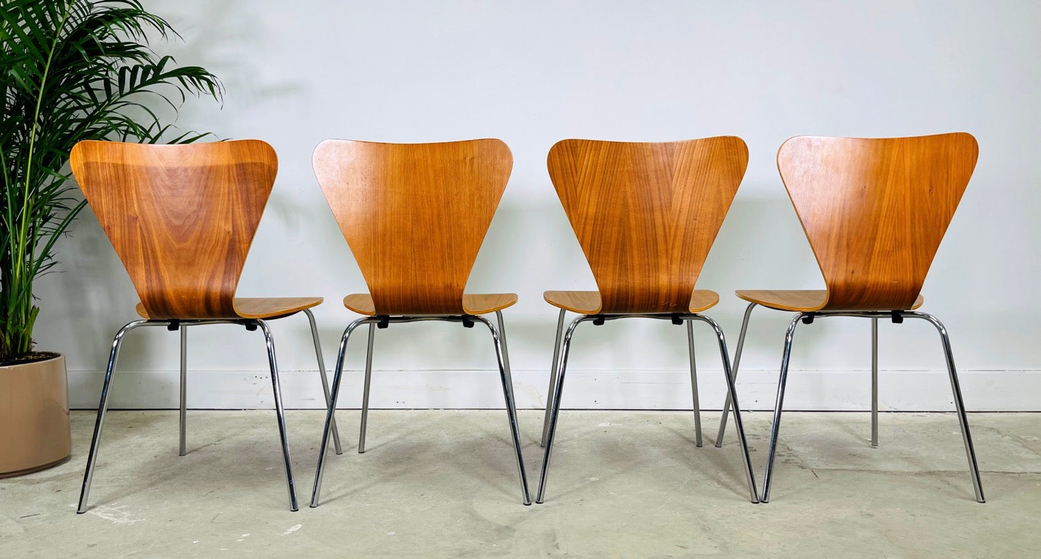 Set 4 Stacking Mid-Century Modern Chairs in Style of Ant Chair by Fritz Hansen image 1