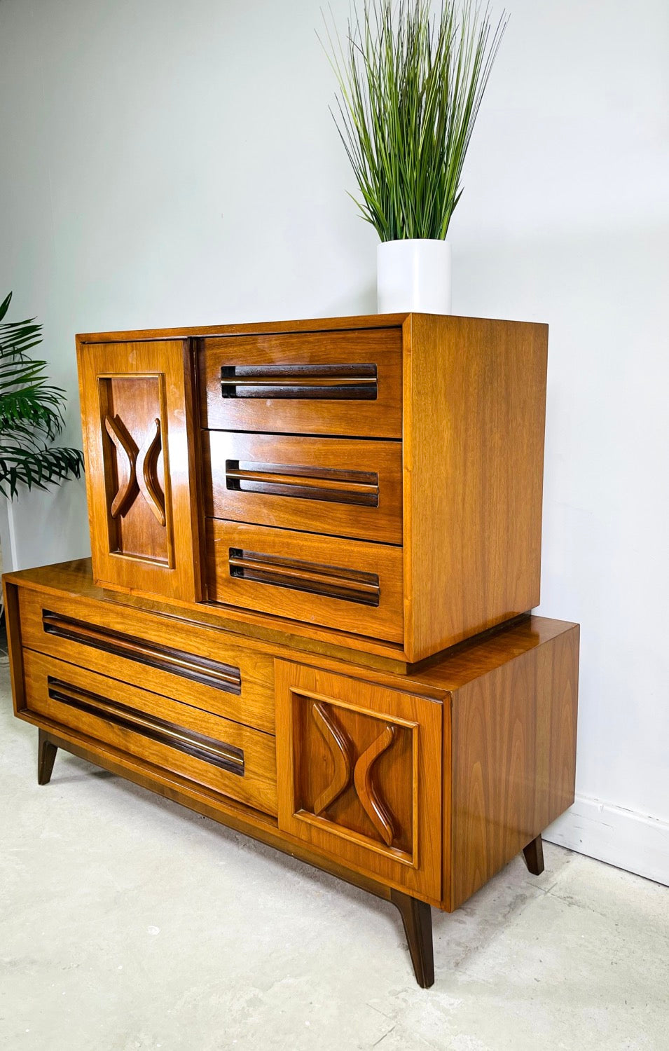 Mid-Century Modern Highboy Dresser by Young Furniture MFG.  image 2