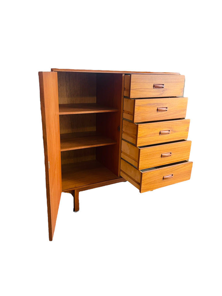 Mid-Century Modern Teak Gentelmans Chest image 7