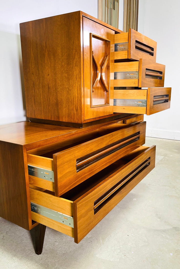 Mid-Century Modern Highboy Dresser by Young Furniture MFG.  image 9