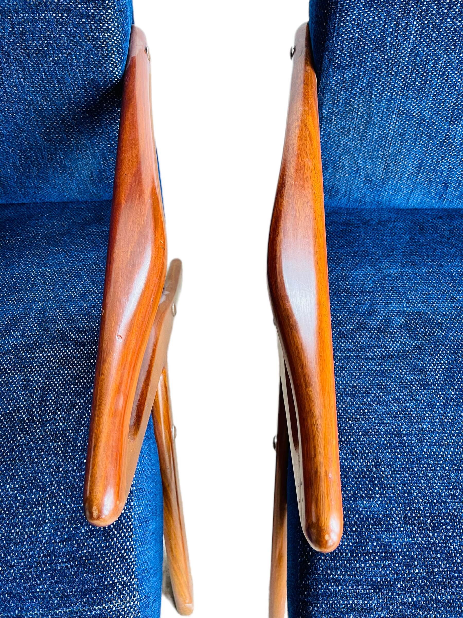 Pair of Mid-Century Modern Selig Style Z Chair  image 9