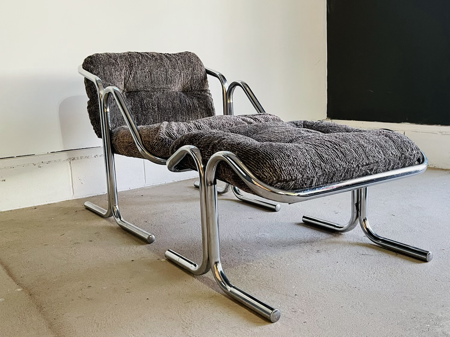 Mid-Century Modern Chrome Lounge Chair & Ottoman by Jerry Johnson for Landes image 4