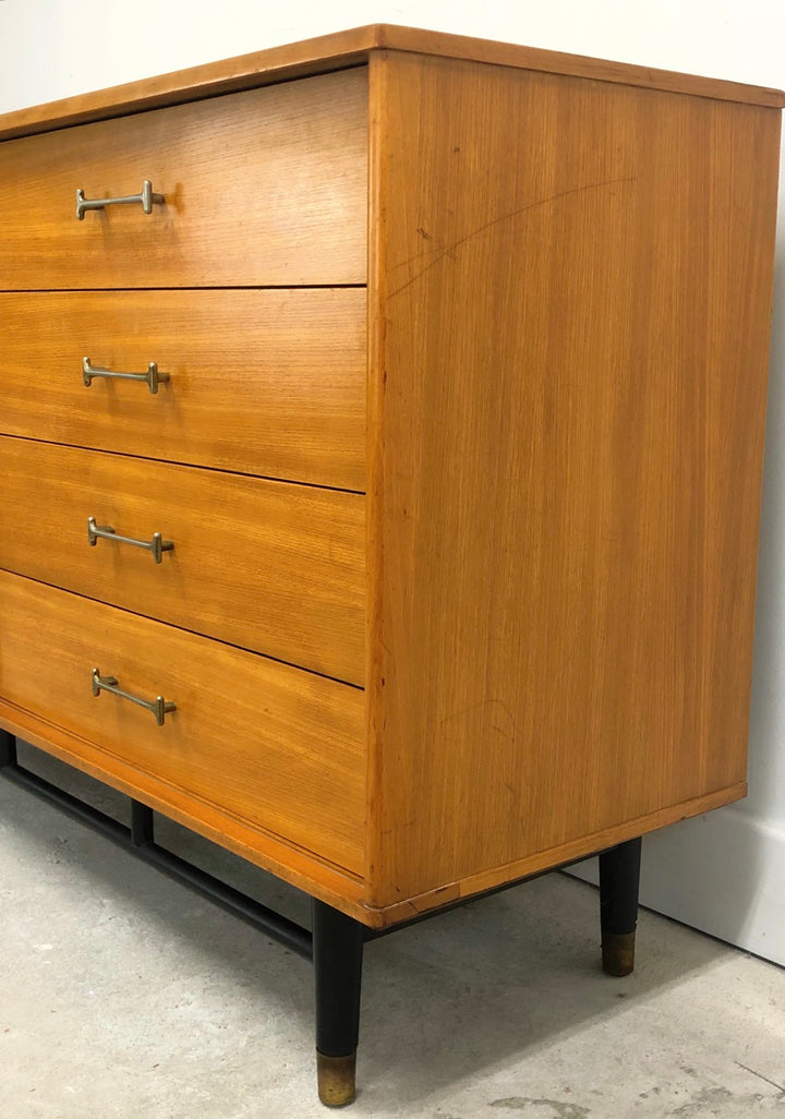 Mid-Century Modern Milo Baughman Dresser / Credenza by Drexel  image 8