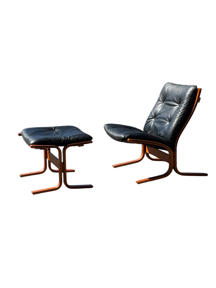 Mid-Century “Siesta” Lounge Chair and Ottoman by Ingmar Relling for Ekornes image 2