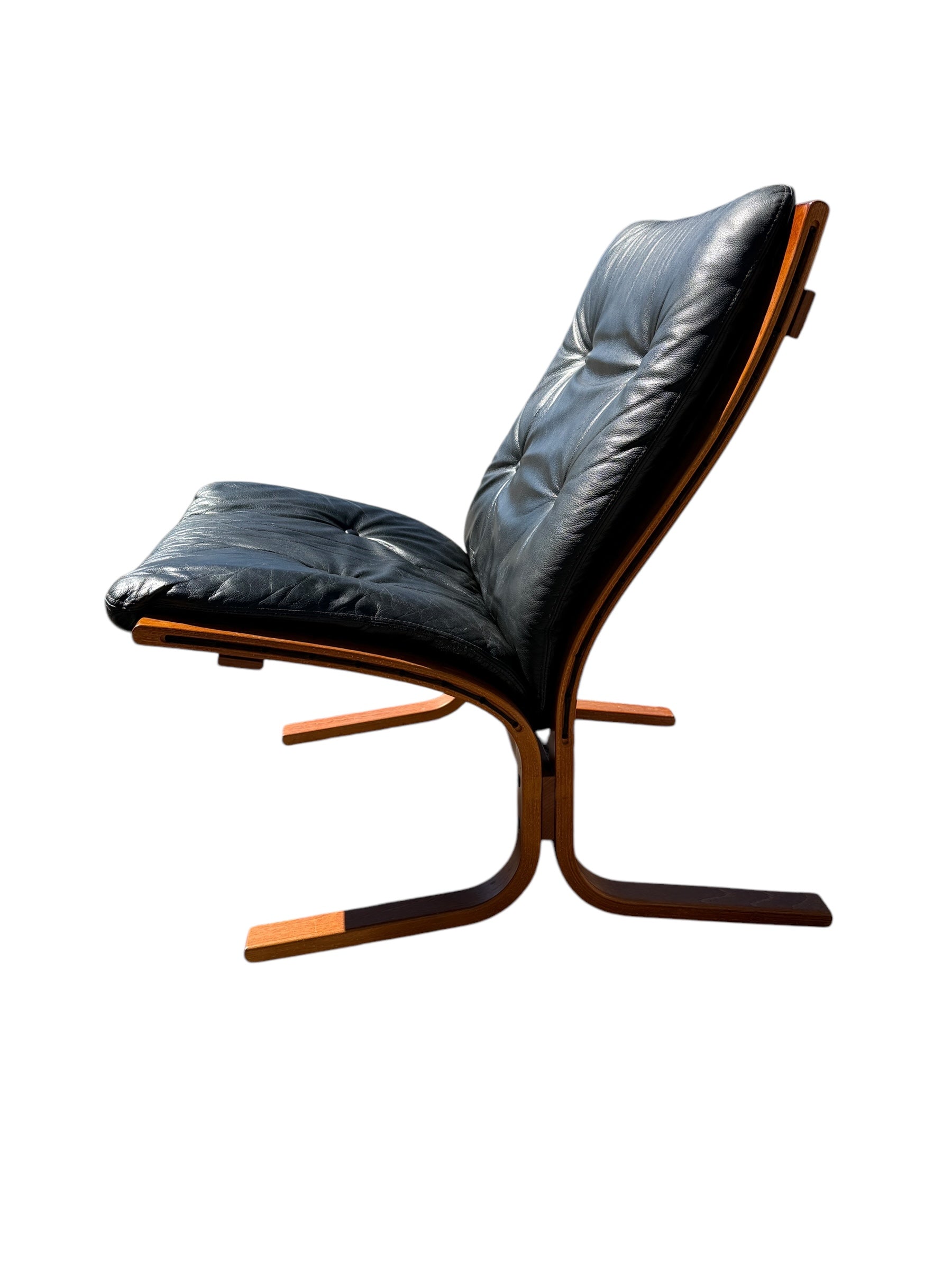 Mid-Century “Siesta” Lounge Chair and Ottoman by Ingmar Relling for Ekornes image 4