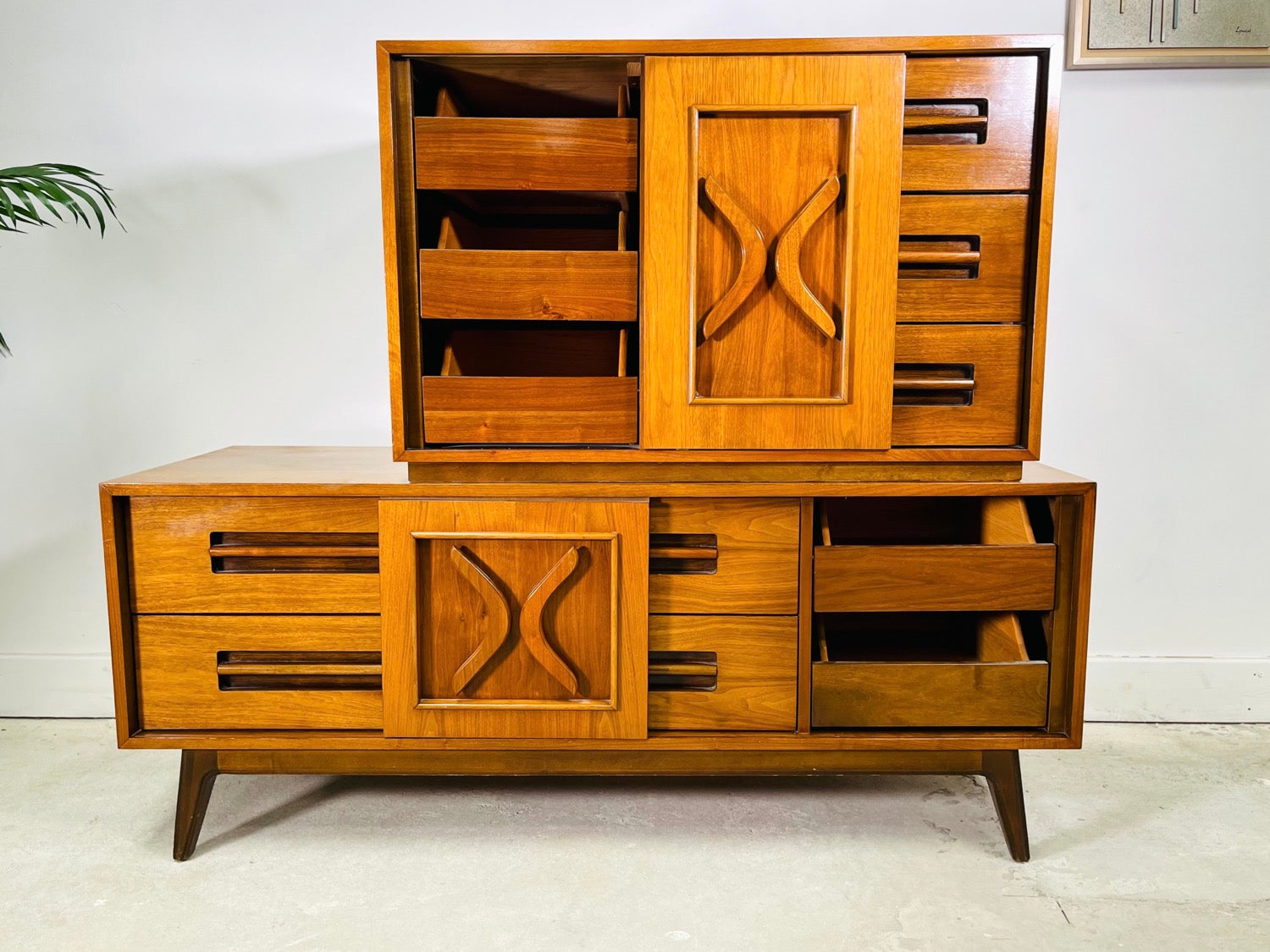 Mid-Century Modern Highboy Dresser by Young Furniture MFG.  image 6