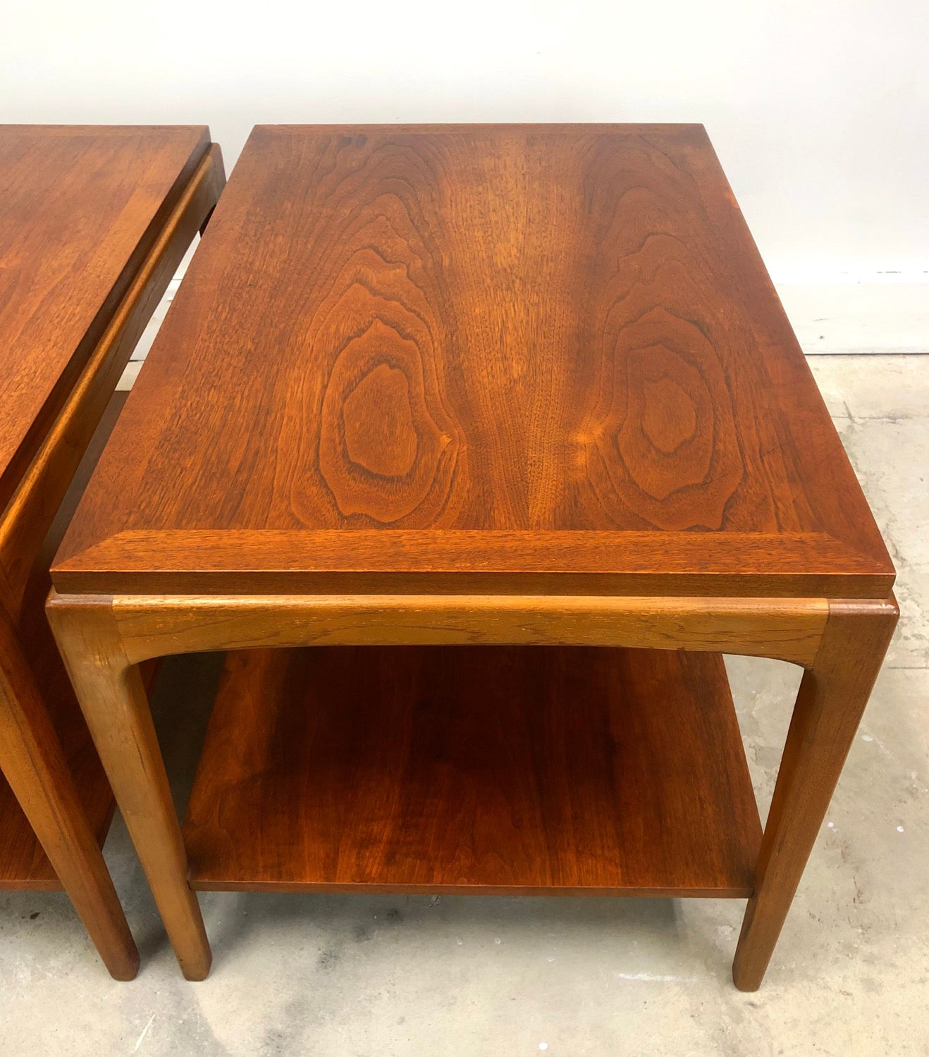 Pair of Mid-Century Modern Walnut Side Tables By Lane  image 6