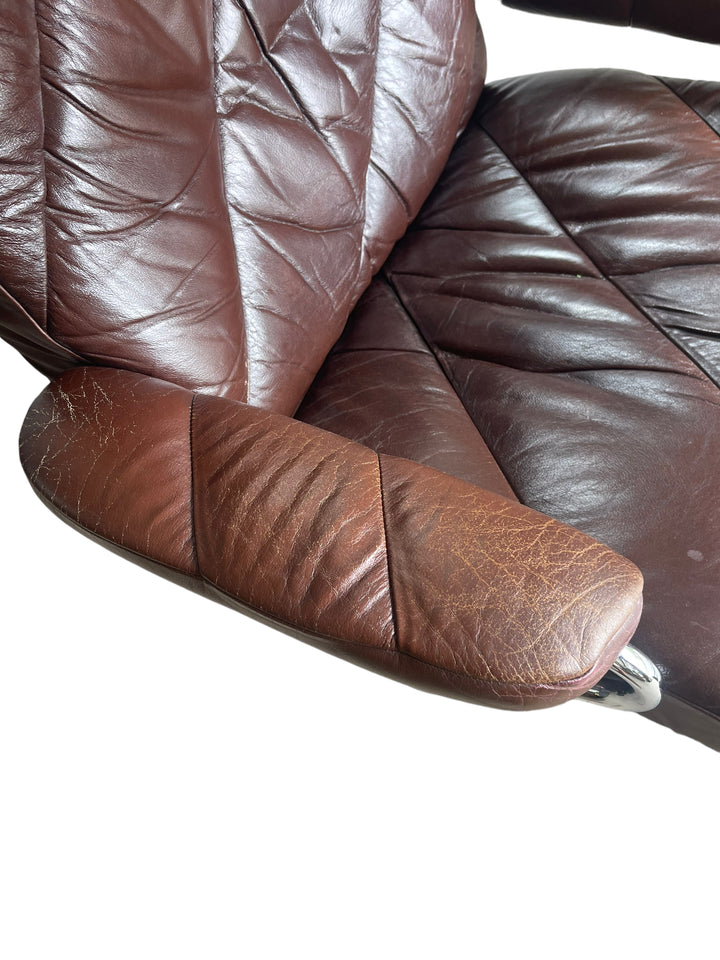 Mid Century Modern Ekornes Leather Lounge Chair & Ottoman  image 5