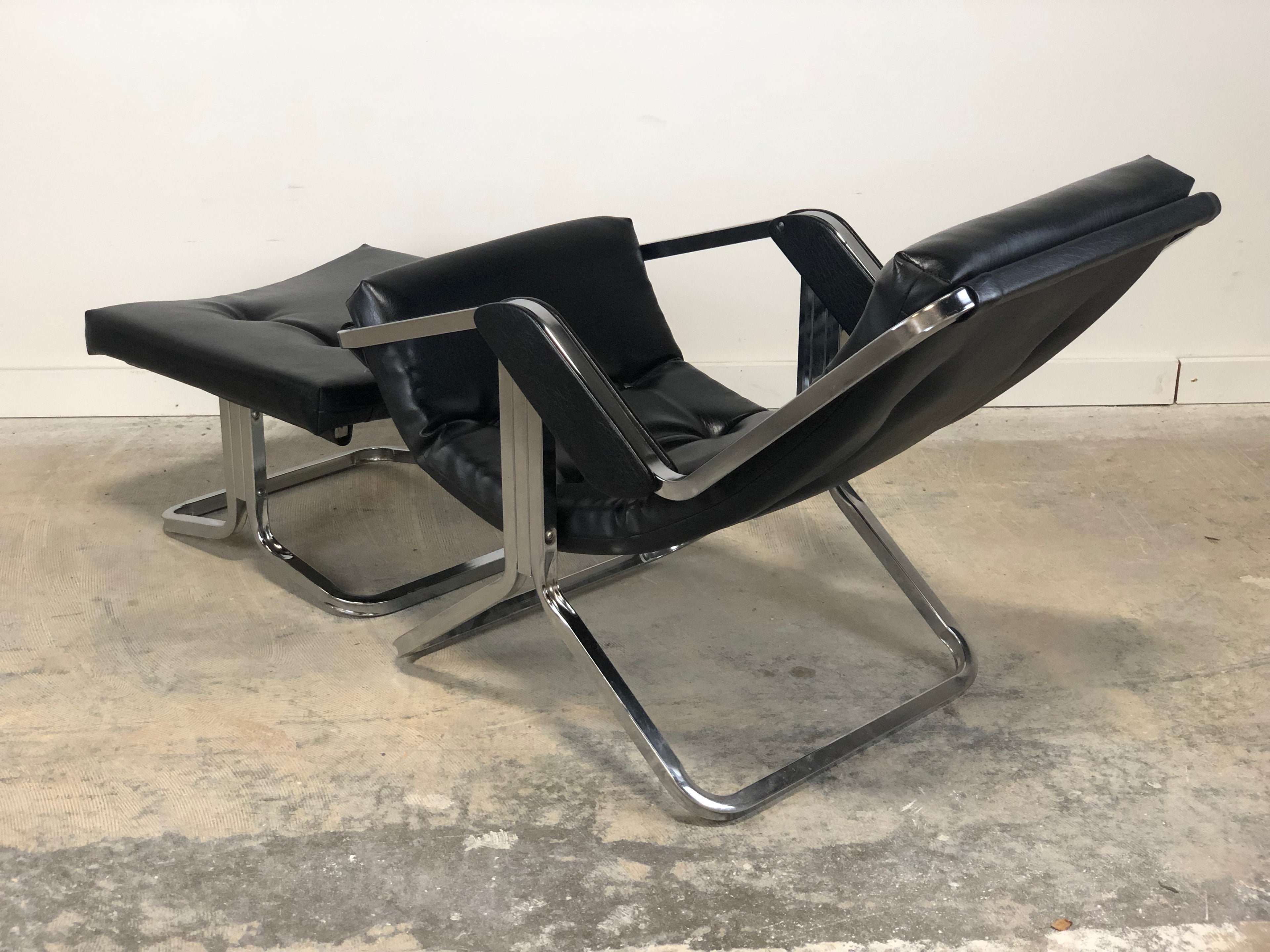 Mid Century Leather & Chrome Gravity Lounge Chair With Ottoman image 2