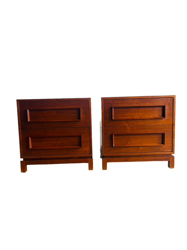 Pair of Mid-Century Modern Walnut Nightstands  image 4
