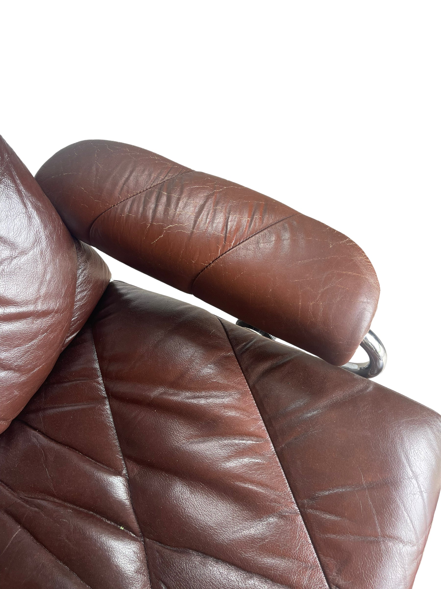Mid Century Modern Ekornes Leather Lounge Chair & Ottoman  image 4