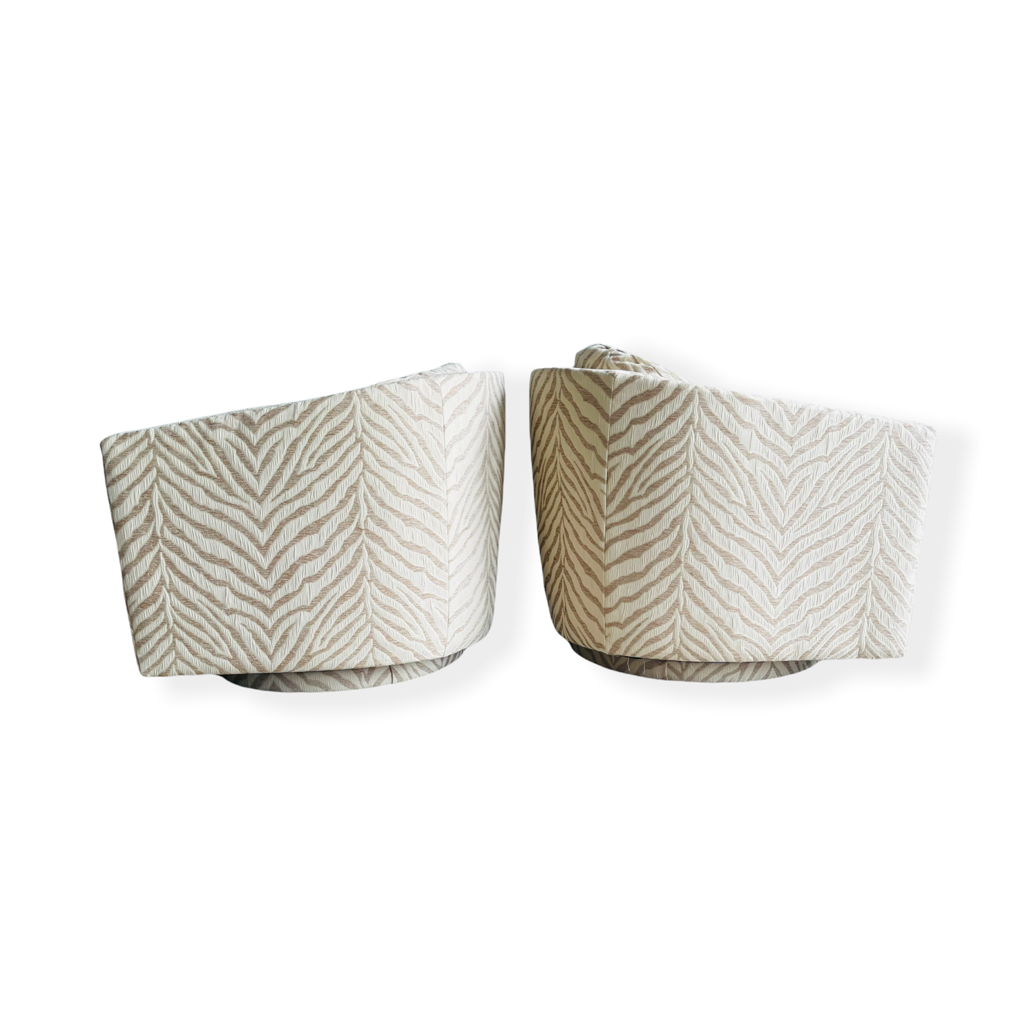 Pair Milo Baughman Swiveling Chairs image 2