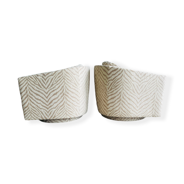 Pair Milo Baughman Swiveling Chairs image 2
