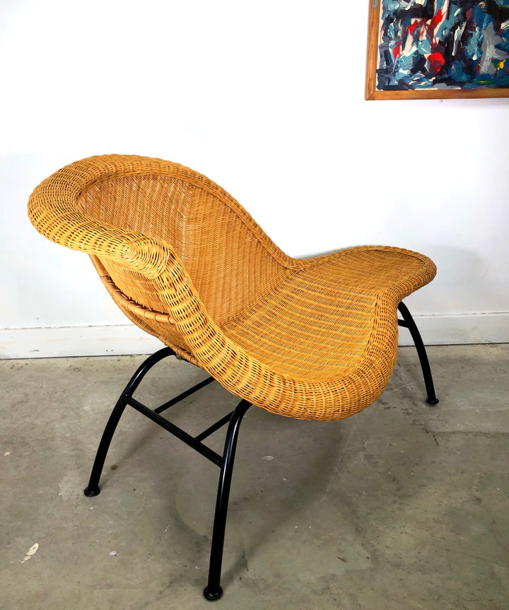 Sculptural Mid-Century Modern Wicker Chaise Lounge After Eames La Chaise image 8