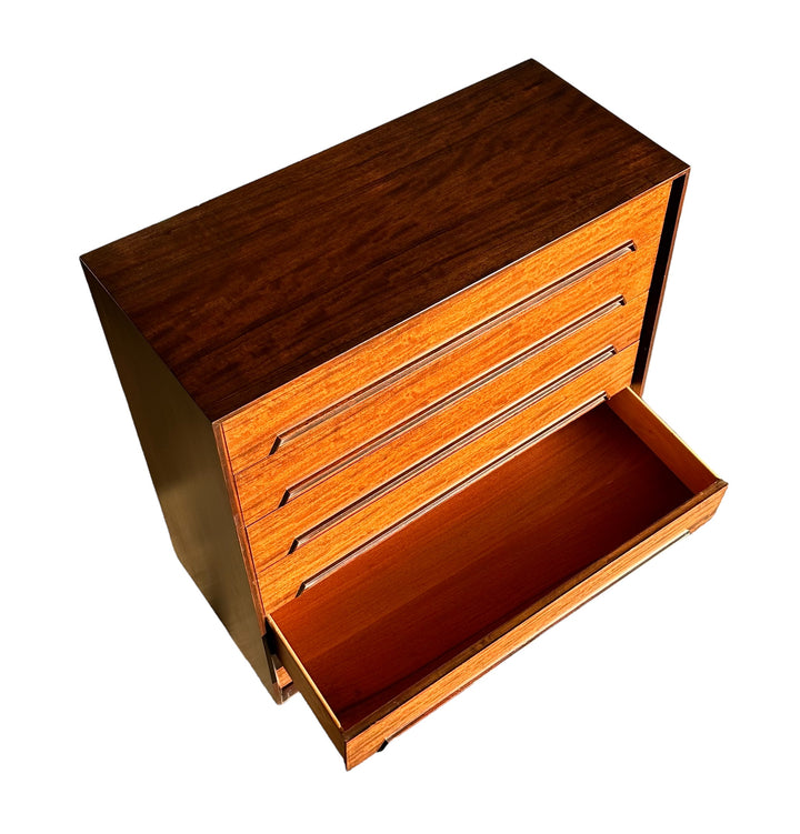 Mid Century Modern Walnut Dresser by Drexel Furniture  image 12