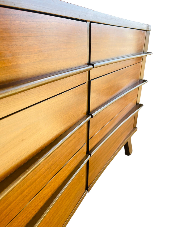 Mid Century Modern Bow Front Walnut Dresser / Credenza  image 10