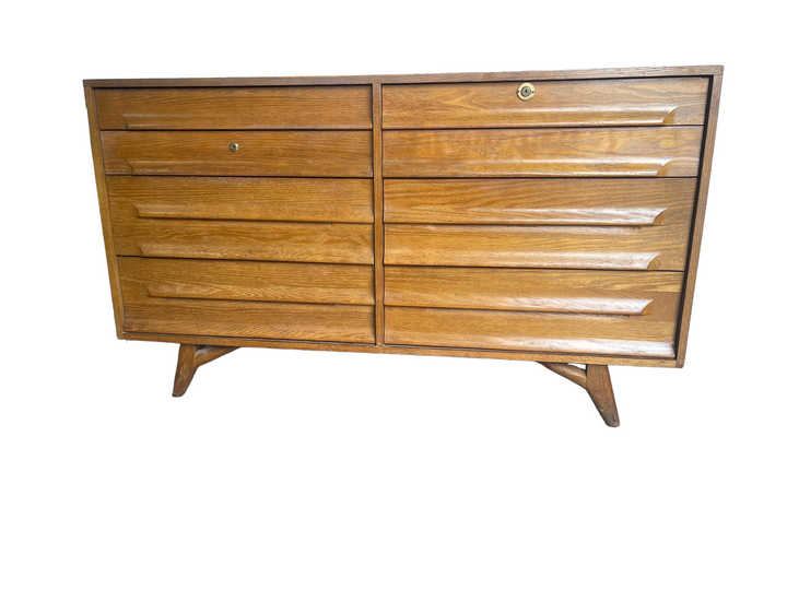 American Modern Cerused Oak Eight Drawer Dresser, Circa 1950s image 9
