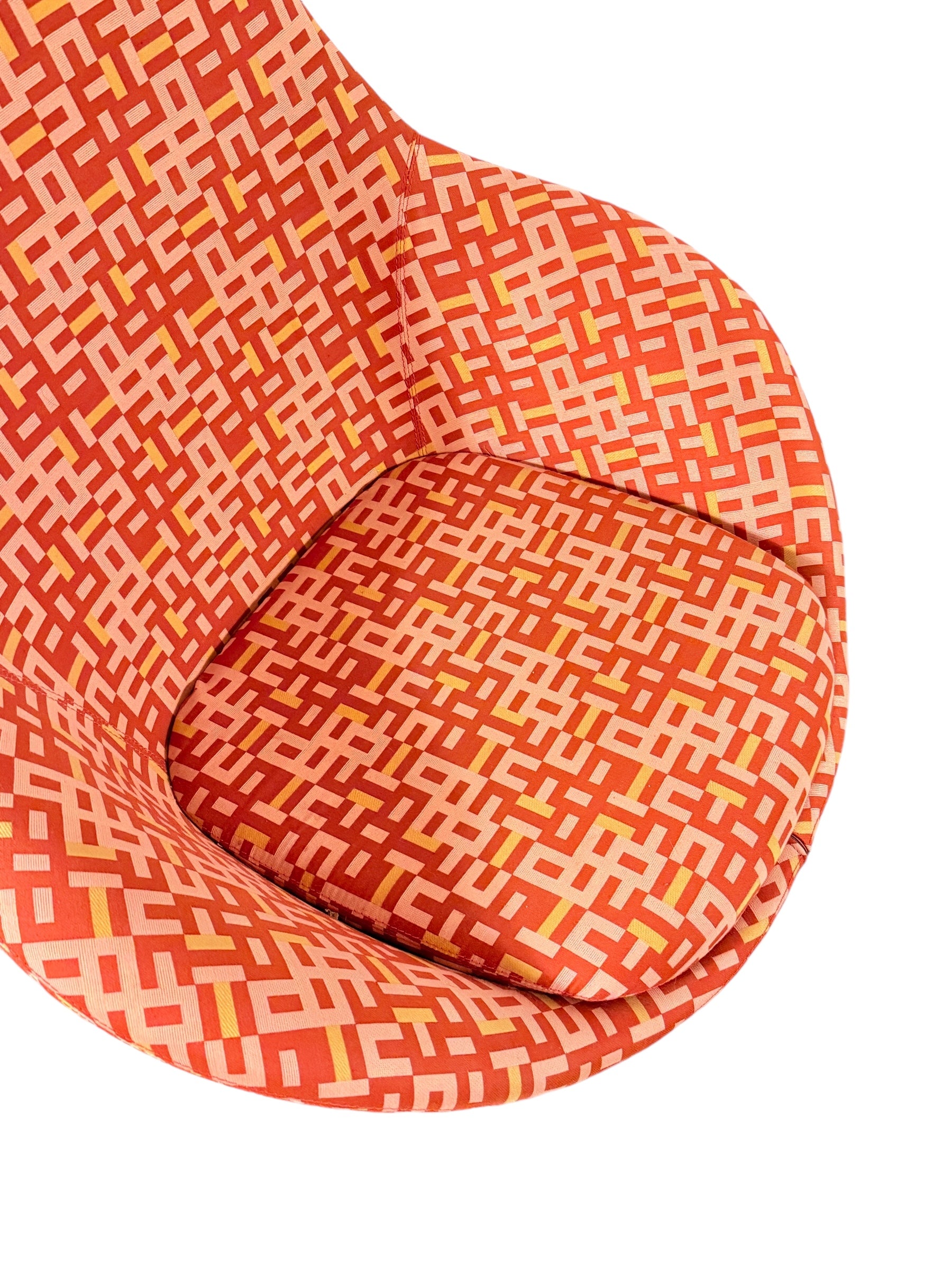 Modern Keilhauer Chair – Bold Design & Comfort image 5