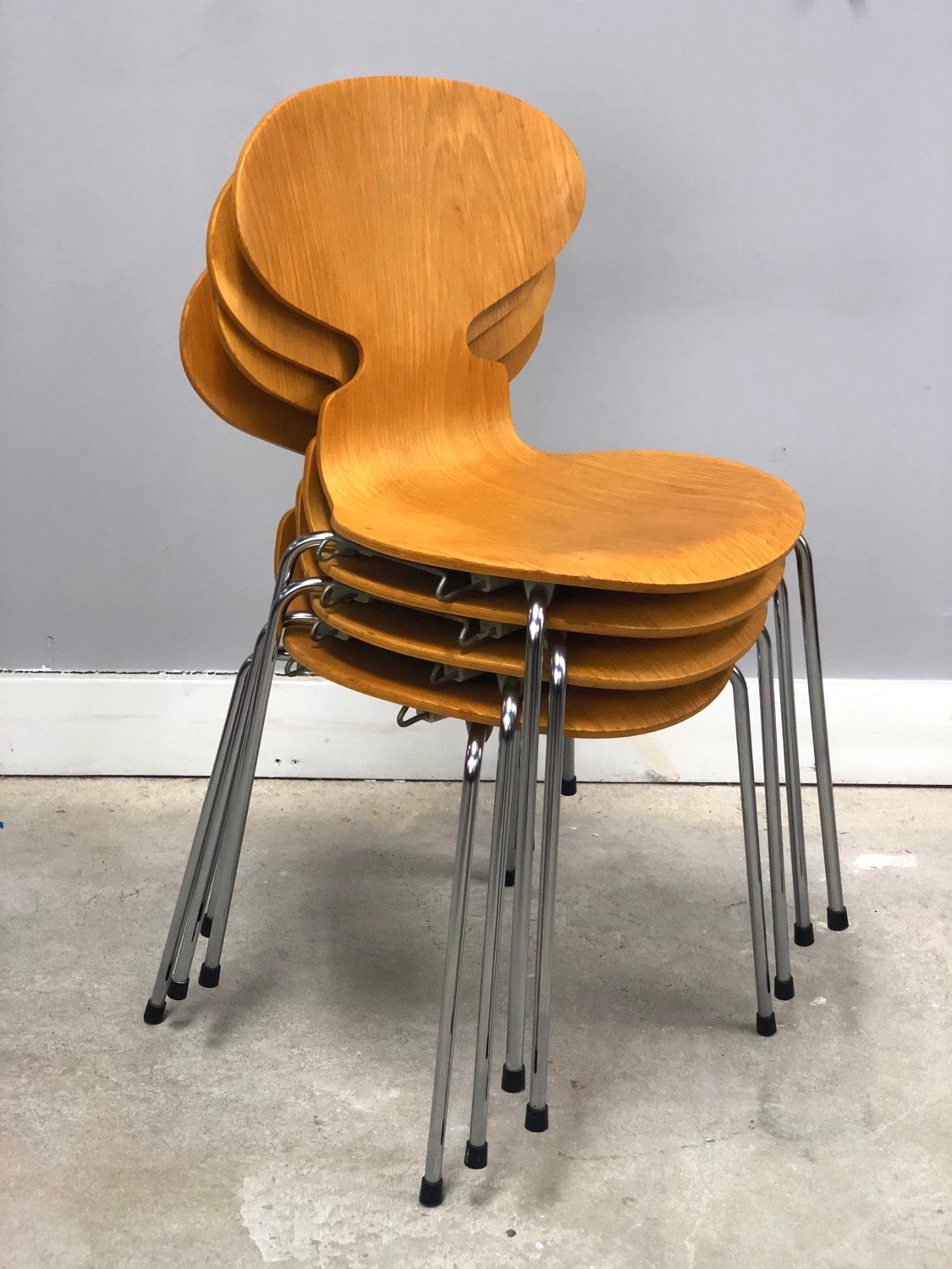 Set 4 Authentic Danish Modern Ant Chairs By Arne Jacobsen For Fritz Hansen image 1