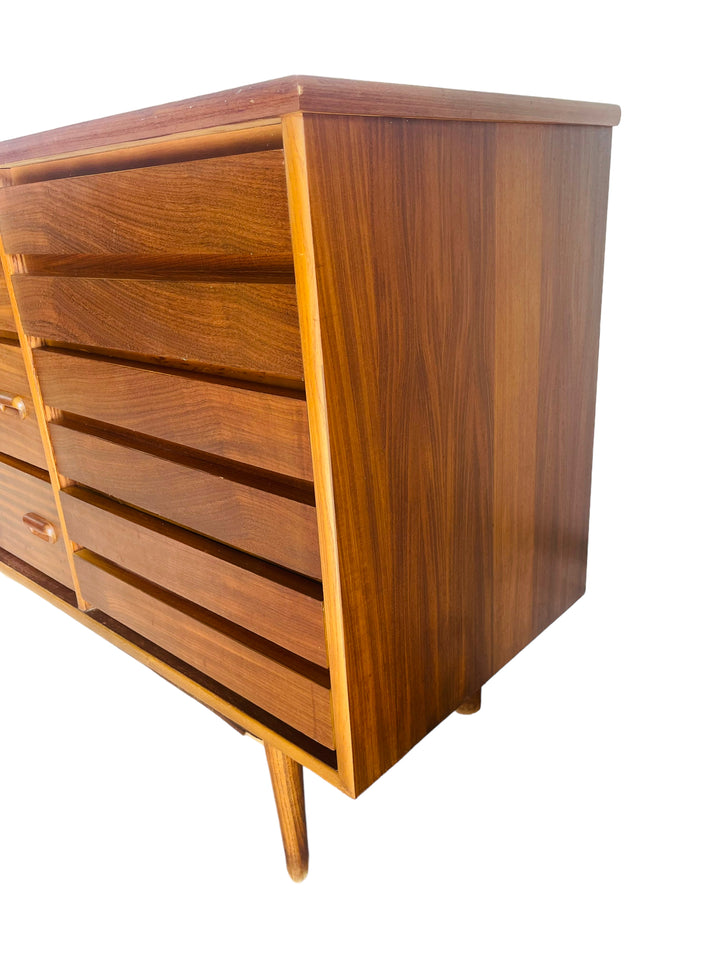 Mid Century Modern Walnut Dresser/Credenza by Stanley Furniture  image 12