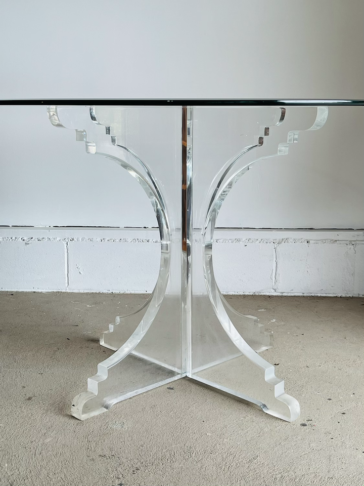 Mid-Century Modern Round Lucite Dining Table image 2