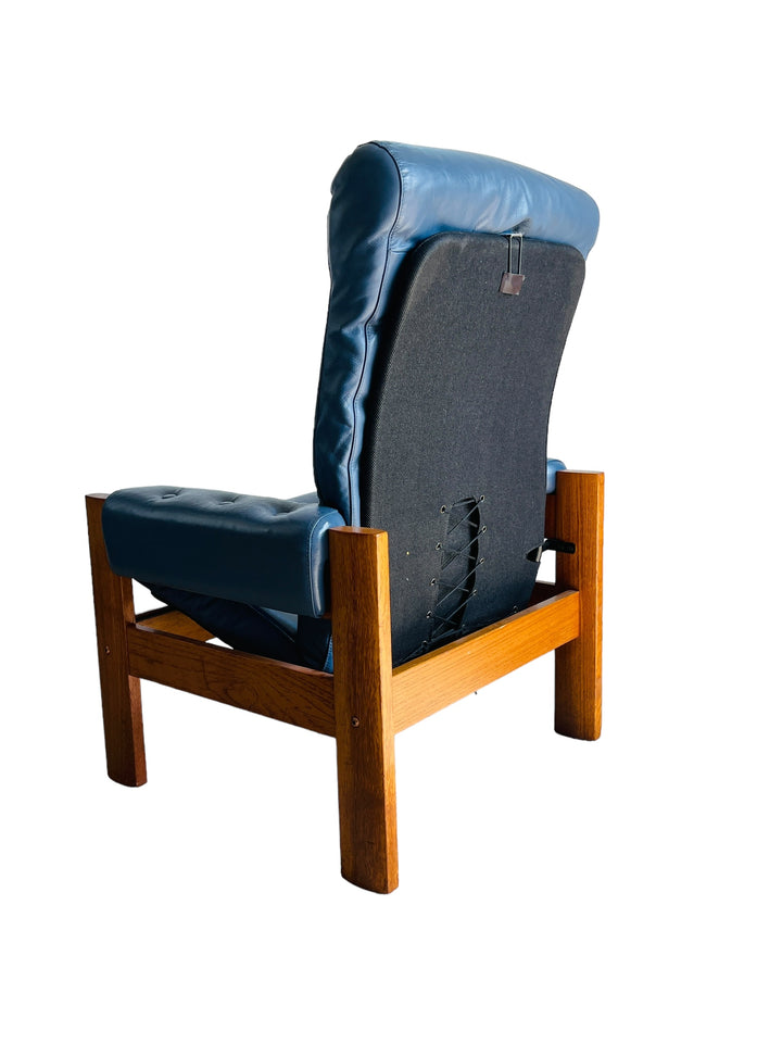 Vintage Teak Ekornes Blue Leather Lounge Chair  image 8