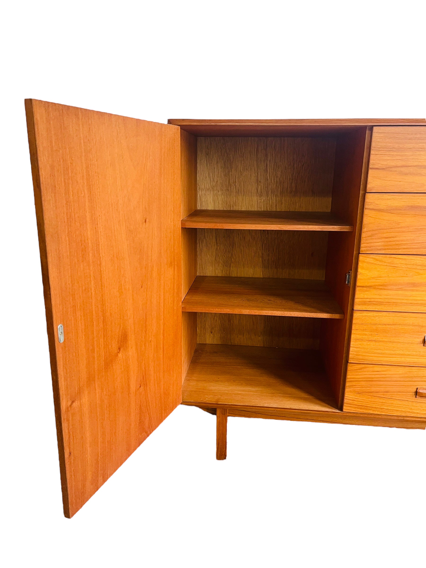 Mid-Century Modern Teak Gentelmans Chest image 5