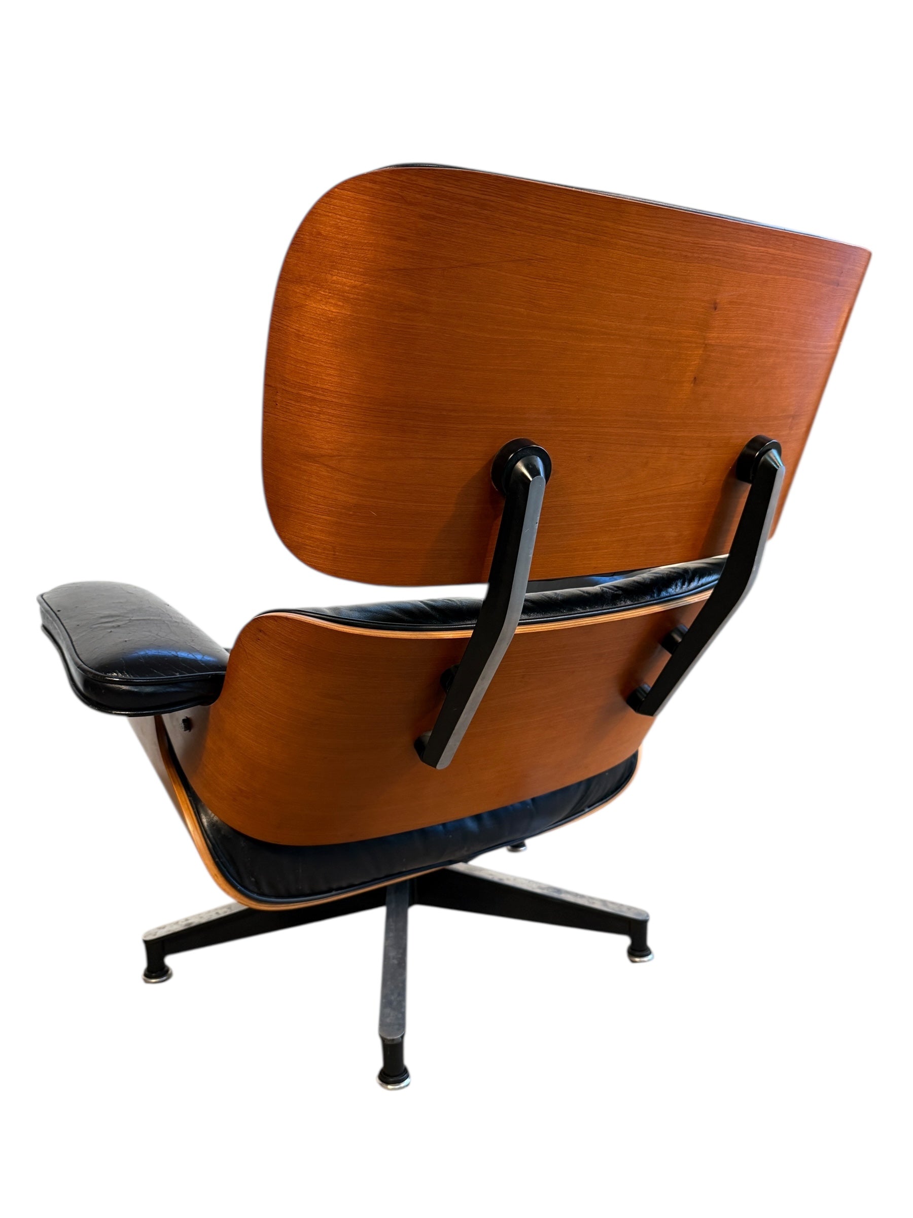 Authentic Herman Miller Eames Lounge Chair in Black Leather image 6