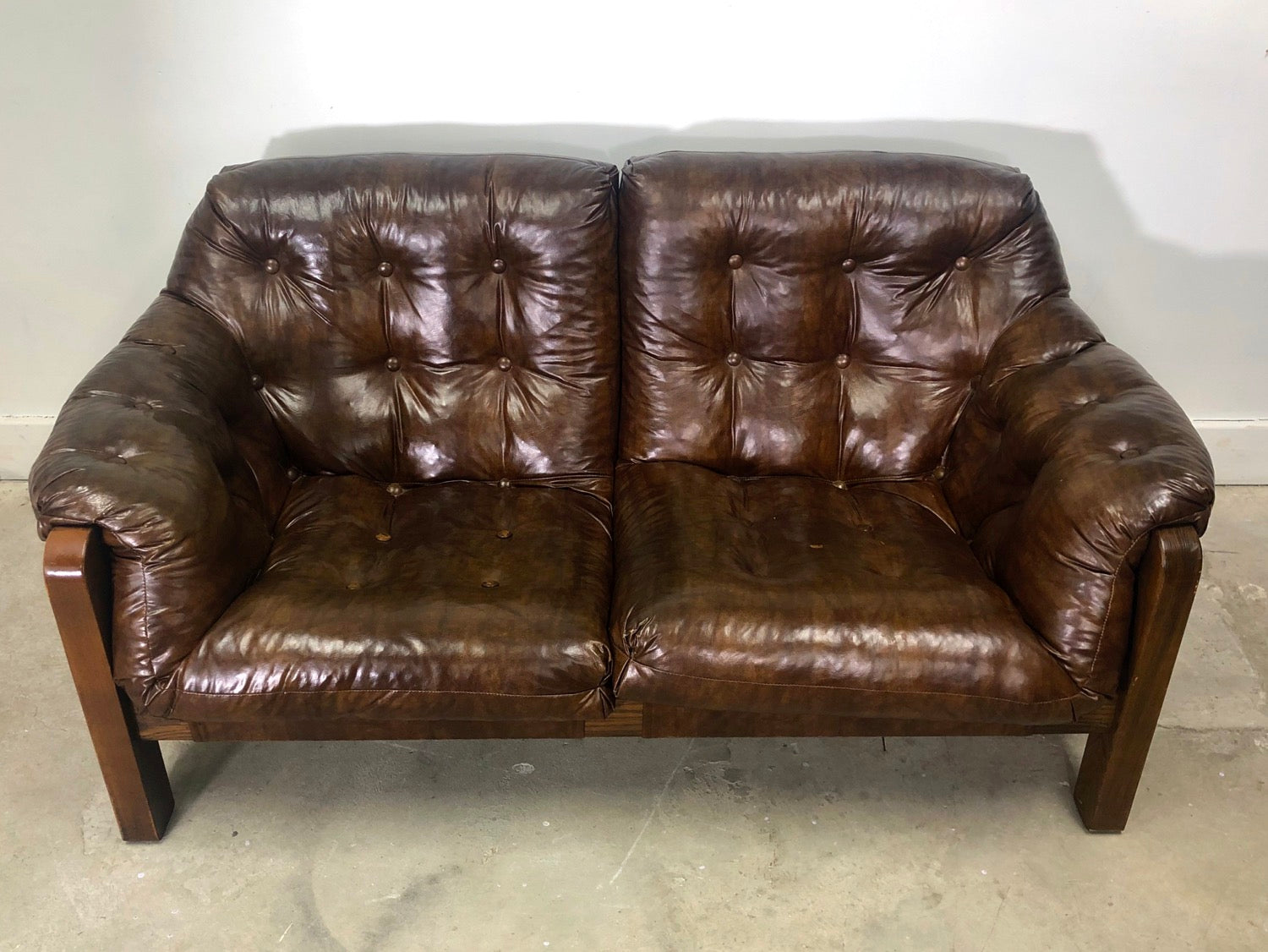 Mid-Century Modern Tufted Loveseat image 10