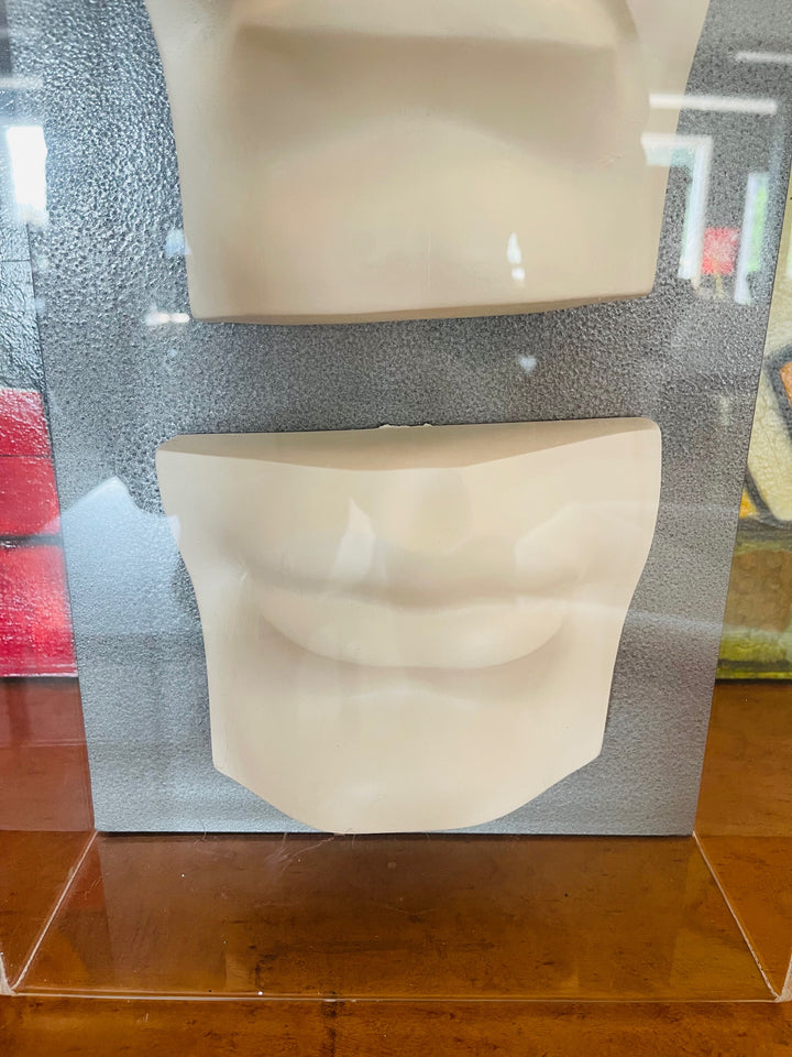 Three Mouth Sculpture  image 4