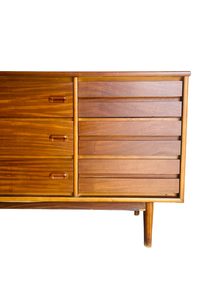 Mid Century Modern Walnut Dresser/Credenza by Stanley Furniture  image 3
