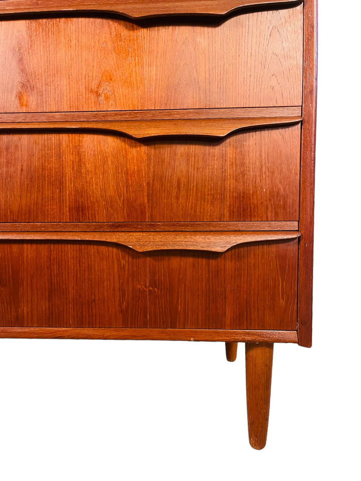 Mid Century Danish Modern Teak Dresser  image 4